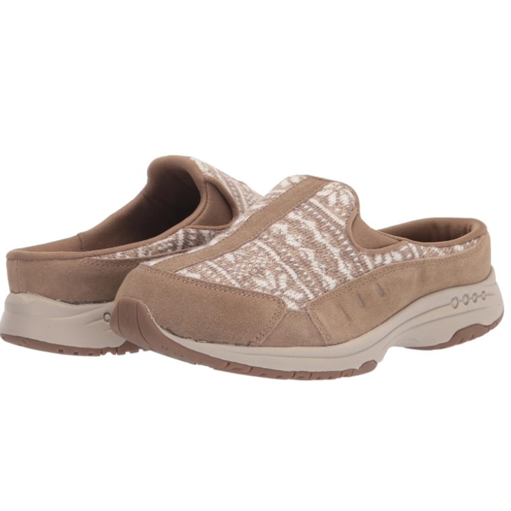 Easy Spirit Women's Traveltime suede Clog NWT size 6 slip on comfort